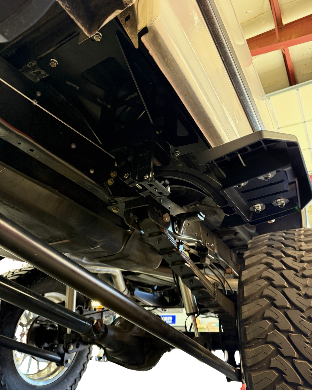 1980-1997 FORD F-SERIES LONG BED FRONT BED STEP KIT